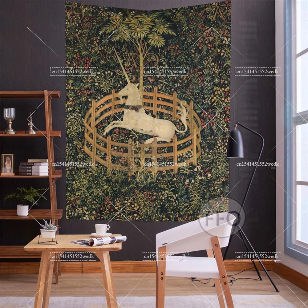 The Unicorn In straight Wall T - Yoga Fitness Mat recensione e prezzo